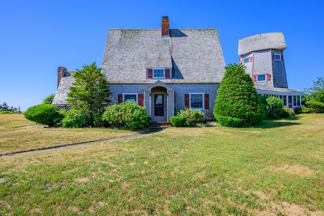 5 Strandway, West Harwich, MA 02671