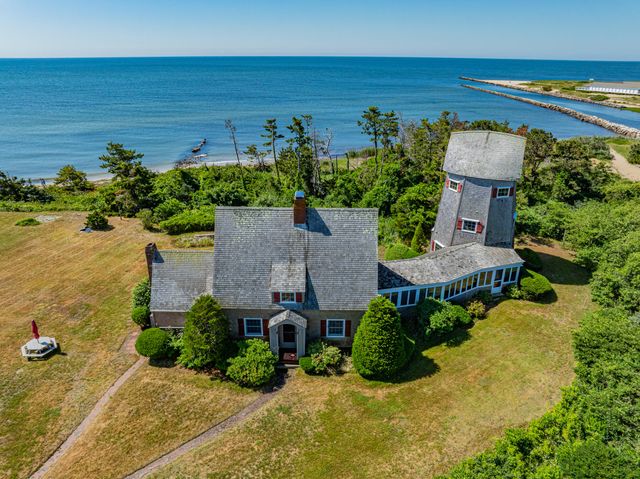 5 Strandway, West Harwich, MA 02671