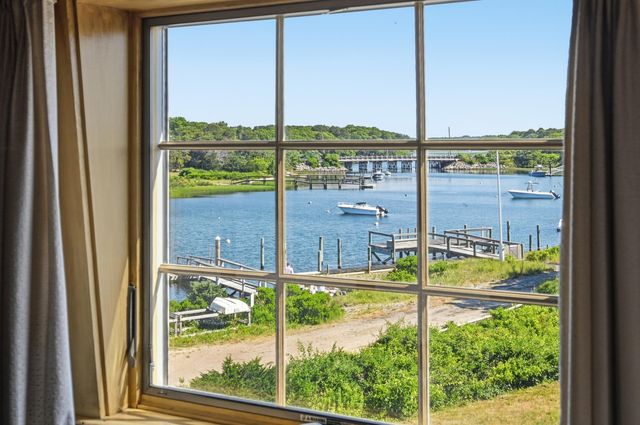 5 Strandway, West Harwich, MA 02671