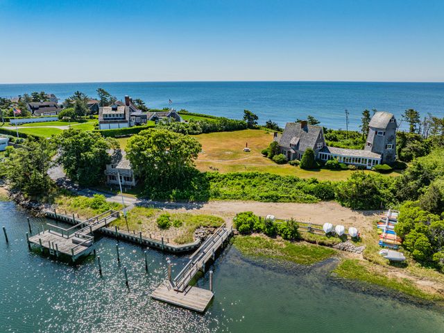 5 Strandway, West Harwich, MA 02671