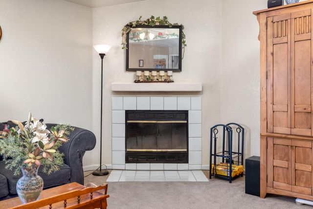 1637 Fantasy Ct, Modesto, CA 95351