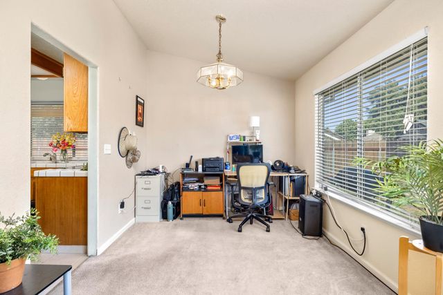 1637 Fantasy Ct, Modesto, CA 95351