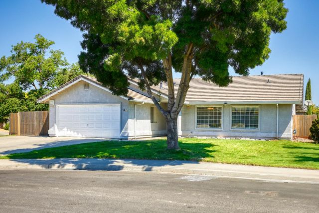 1637 Fantasy Ct, Modesto, CA 95351