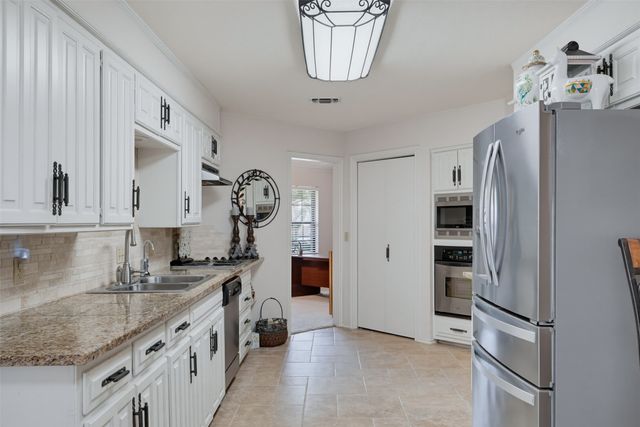 1903 Moody Court, Arlington, TX 76012