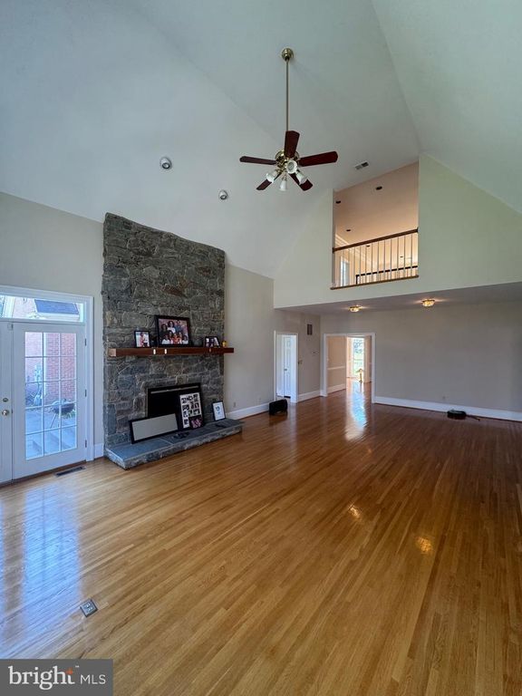 Image 25 of property listing at 9409 ELIZABETH CT, Fulton, MD 20759