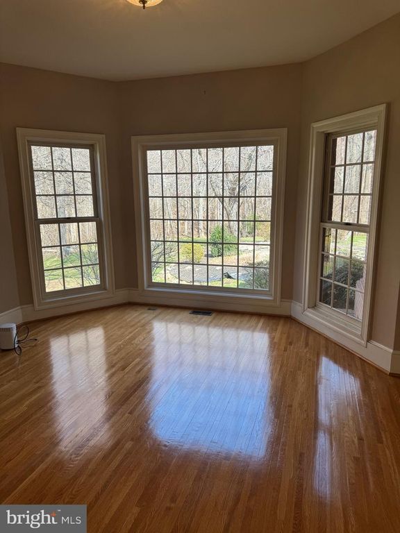 Image 27 of property listing at 9409 ELIZABETH CT, Fulton, MD 20759