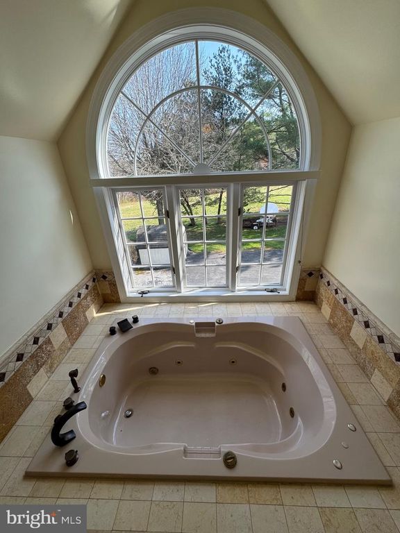 Image 52 of property listing at 9409 ELIZABETH CT, Fulton, MD 20759