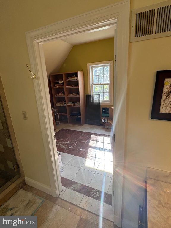 Image 53 of property listing at 9409 ELIZABETH CT, Fulton, MD 20759