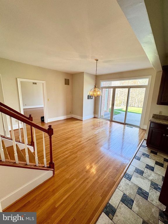 Image 72 of property listing at 9409 ELIZABETH CT, Fulton, MD 20759