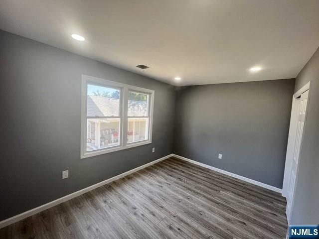 33-35 Obal Avenue, Elmwood Park, NJ 07407