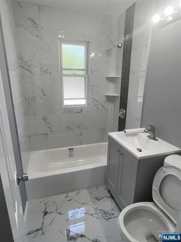 33-35 Obal Avenue, Elmwood Park, NJ 07407