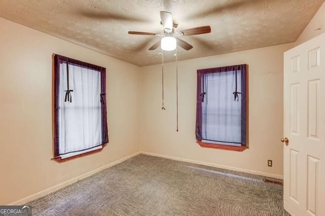 6088 Wade Orr Road, Flowery Branch, GA 30542