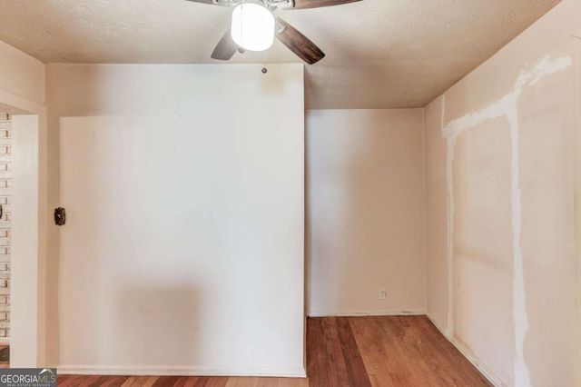 6088 Wade Orr Road, Flowery Branch, GA 30542