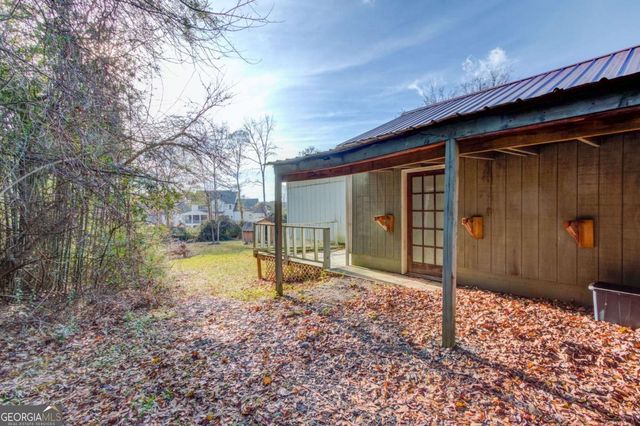 6088 Wade Orr Road, Flowery Branch, GA 30542