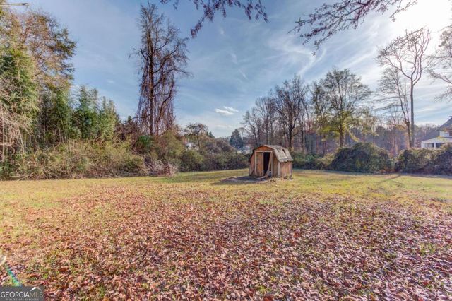 6088 Wade Orr Road, Flowery Branch, GA 30542