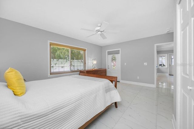 328 BAYVIEW DRIVE NE, St Petersburg, FL 33704