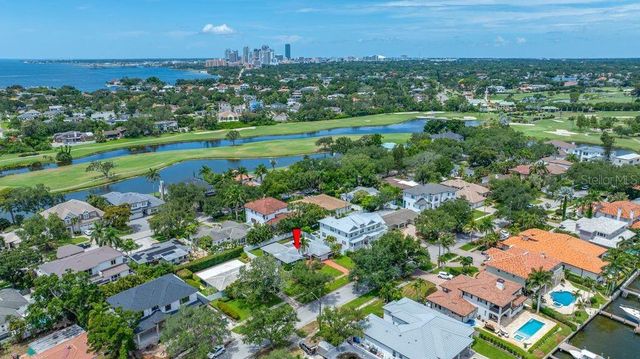 328 BAYVIEW DRIVE NE, St Petersburg, FL 33704