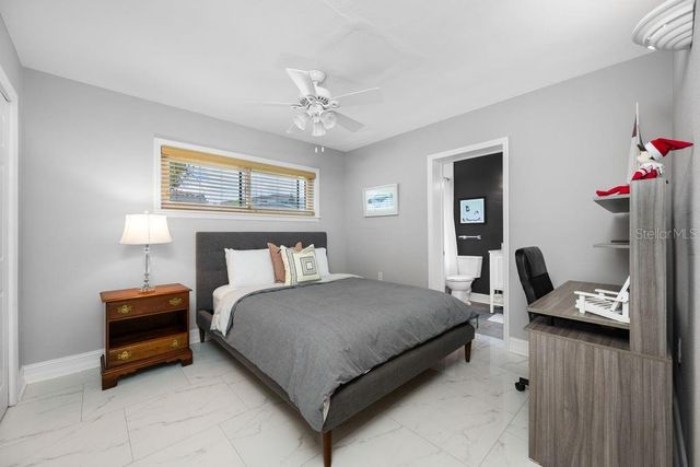 328 BAYVIEW DRIVE NE, St Petersburg, FL 33704