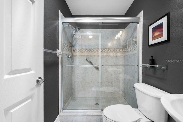 328 BAYVIEW DRIVE NE, St Petersburg, FL 33704