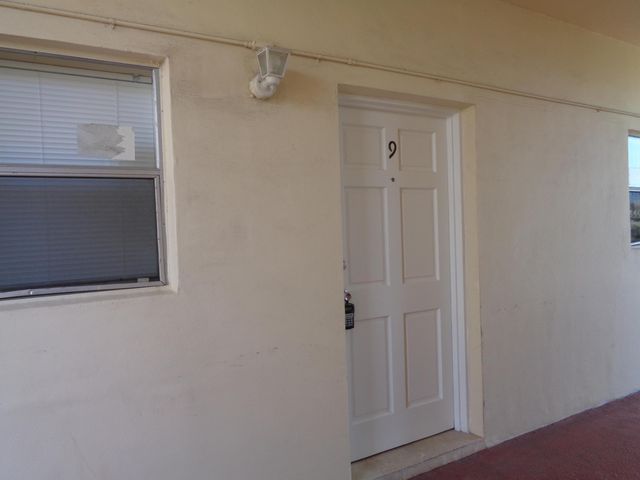 2008 Jackson Street E9, Hollywood, FL 33020