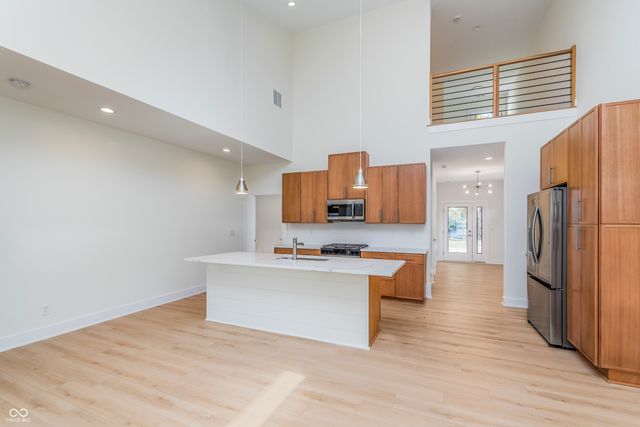 5866 Harbour Town Drive, Noblesville, IN 46062