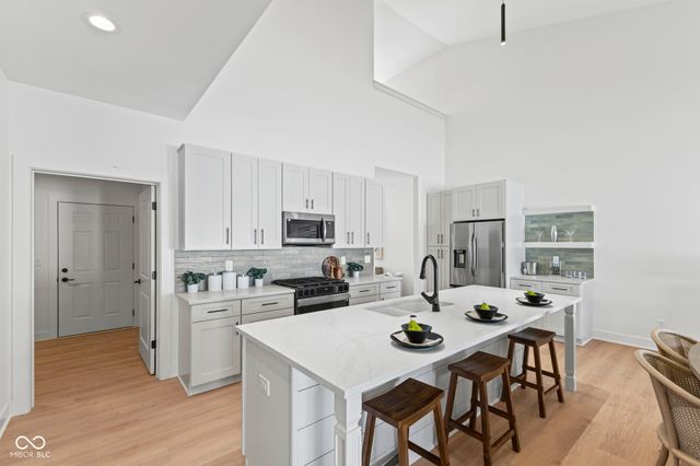 5866 Harbour Town Drive, Noblesville, IN 46062