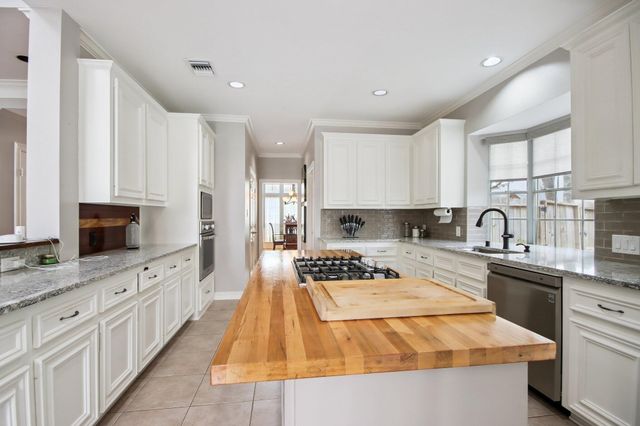 4218 Lakecrest Drive, Missouri City, TX 77459