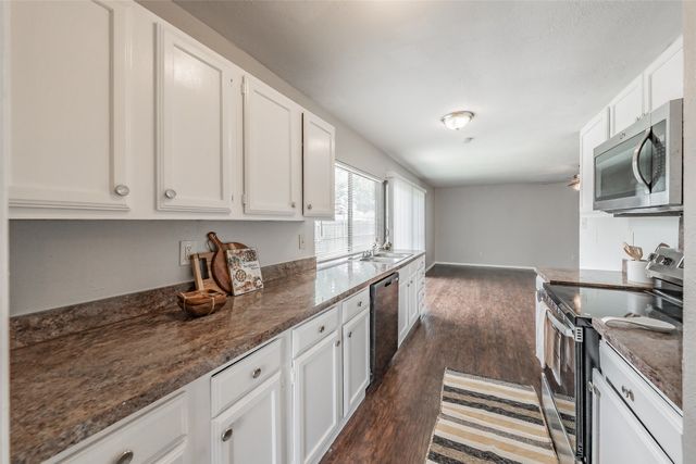 720 Nora Lane, Desoto, TX 75115