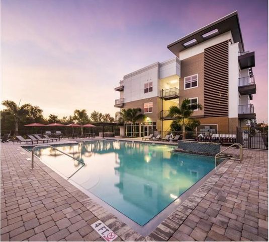 1185 S PINELLAS AVENUE A1, Tarpon Springs, FL 34689