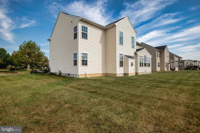 200 W TESTAVERDE RD, Newark, DE 19702