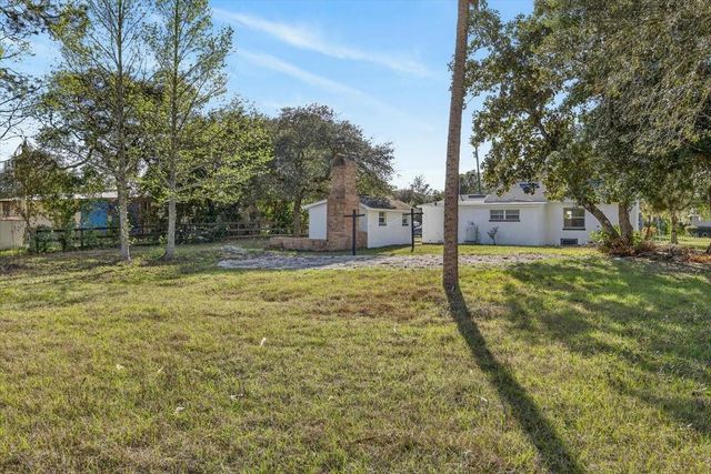 45806 LAKE STREET, Paisley, FL 32767