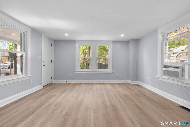 206 Valley Street, New Haven, CT 06515