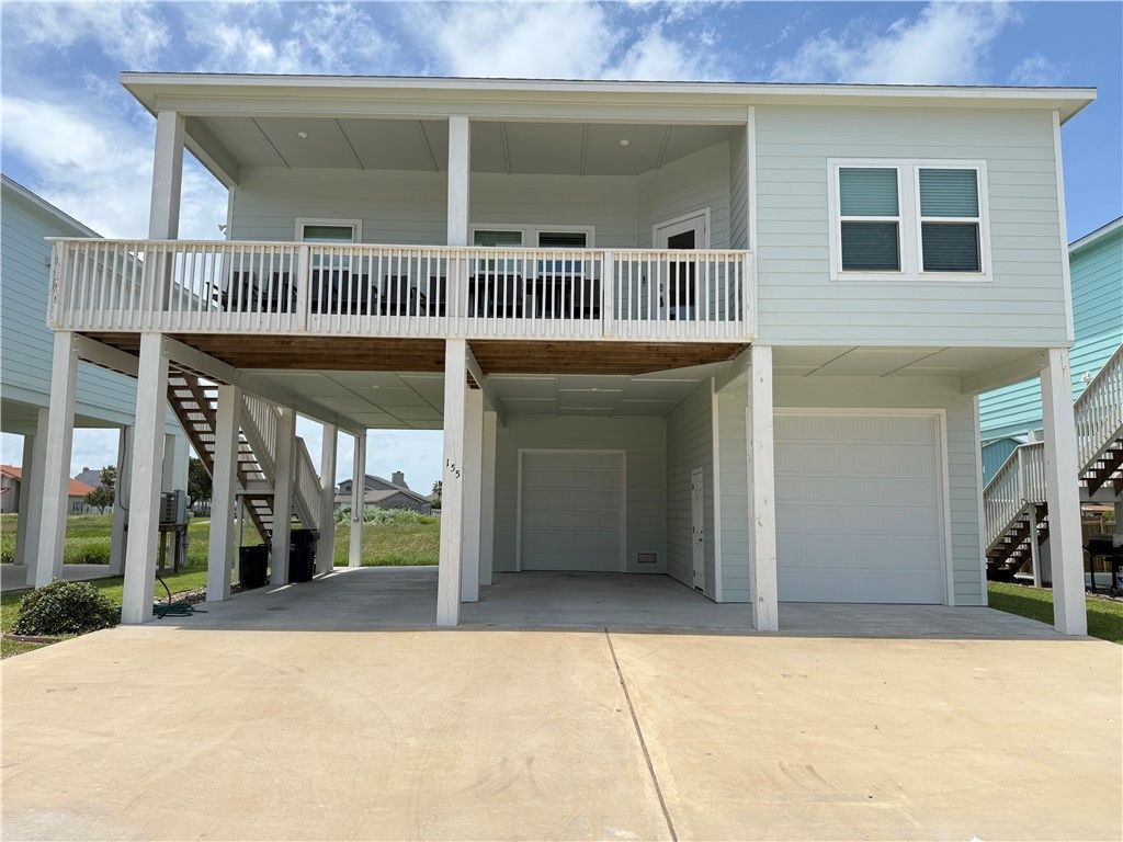 155 Paradise Dr, Rockport, TX 78382 — exterior