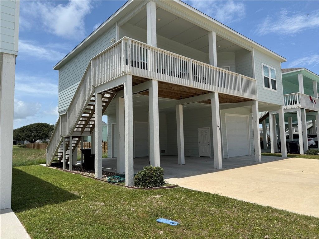 155 Paradise Dr, Rockport, TX 78382 — photo 2