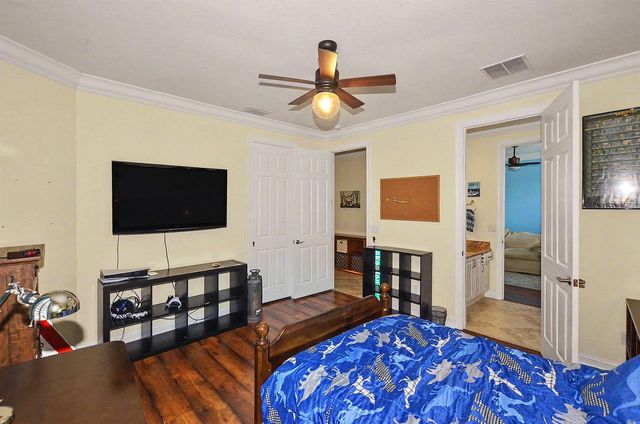 6008 NW Winfield Drive, Port St. Lucie, FL 34986