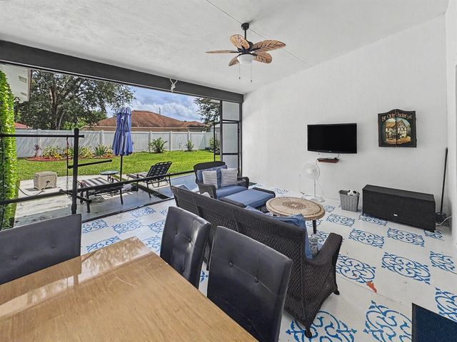 6008 NW Winfield Drive, Port St. Lucie, FL 34986