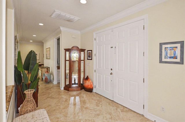 6008 NW Winfield Drive, Port St. Lucie, FL 34986