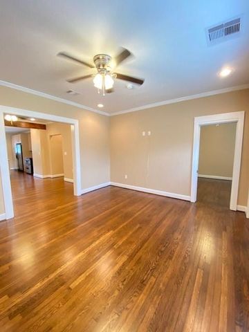 1419 Lombardy Street, Houston, TX 77023