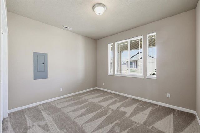 8412 N Summerhill Ln, Spokane, WA 99208