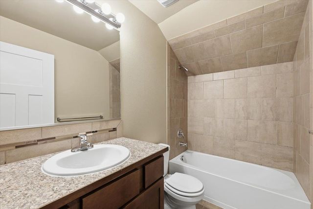 8412 N Summerhill Ln, Spokane, WA 99208