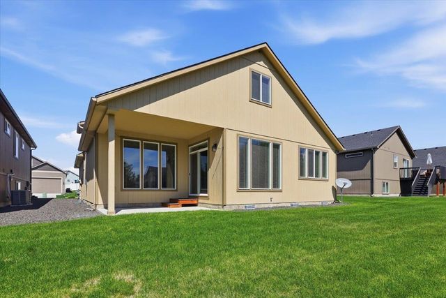 8412 N Summerhill Ln, Spokane, WA 99208
