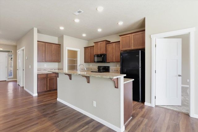 8412 N Summerhill Ln, Spokane, WA 99208