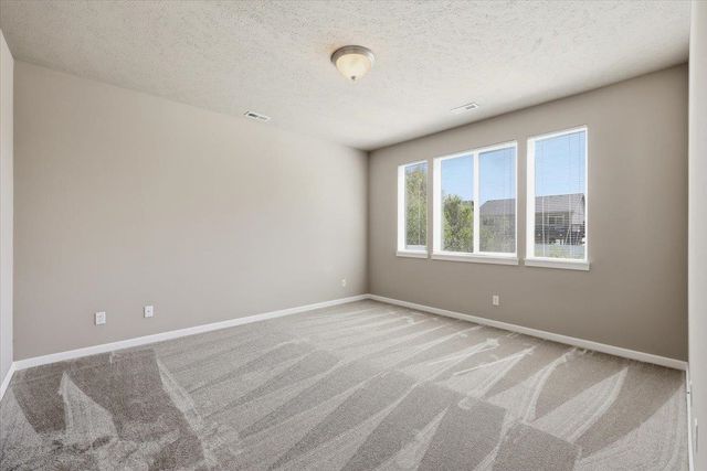 8412 N Summerhill Ln, Spokane, WA 99208