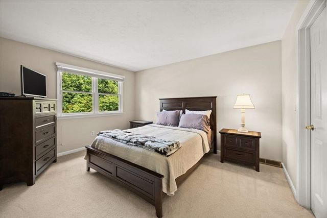 100 W Lake Dr, Taunton, MA 02780