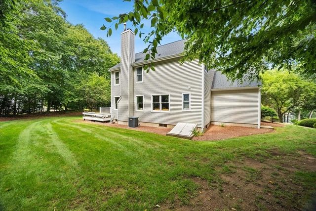 100 W Lake Dr, Taunton, MA 02780