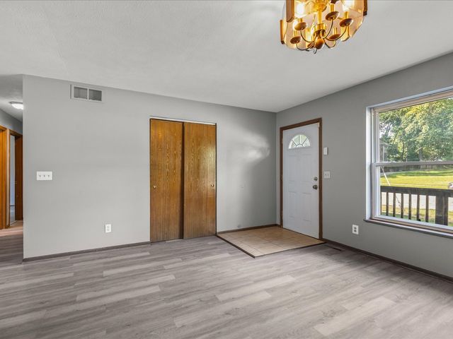 712 Cherry Street, Rockford, IL 61101