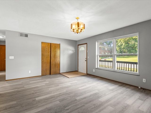 712 Cherry Street, Rockford, IL 61101