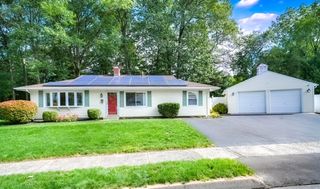 27 Heron Road, East Hartford, CT 06118