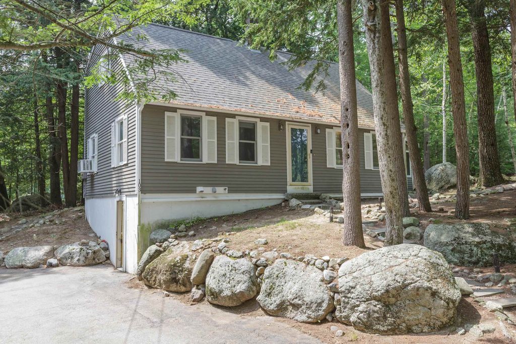 103 Hillside Drive, Henniker, NH 03242