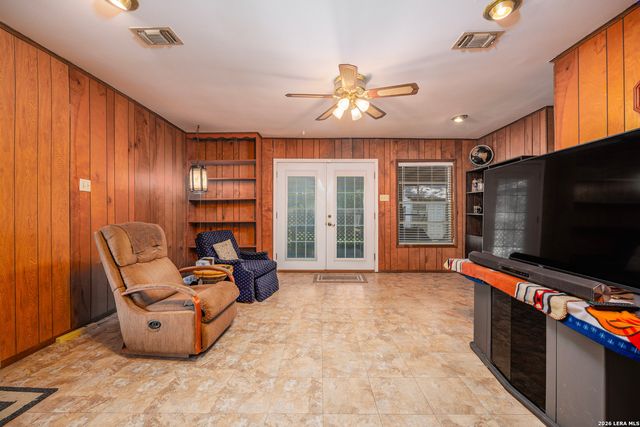 4815 IRMA AVE, San Antonio, TX 78237